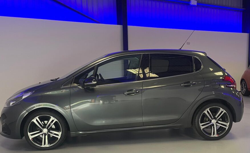 Peugeot 208 Gt Line 1.6 HDI