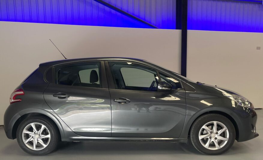 PEUGEOT 208 1.4 DIESEL