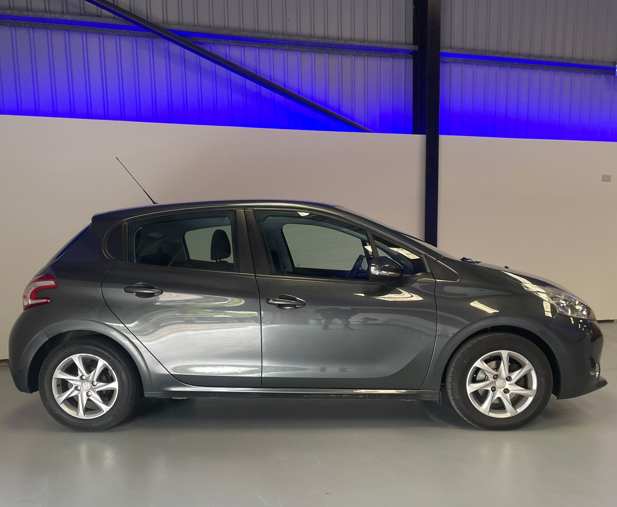 PEUGEOT 208 1.4 DIESEL