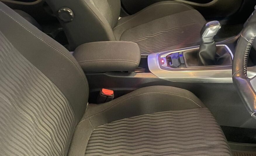 2015 PEUGEOT 308