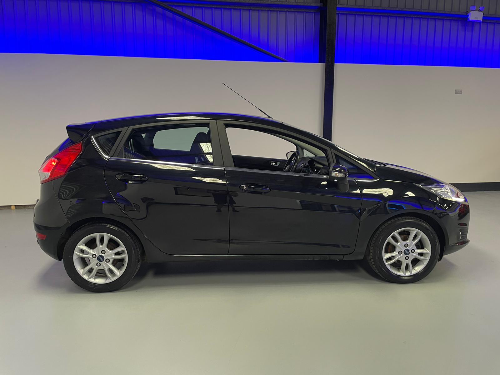 FORD FIESTA ZETEC 1.5 DIESEL