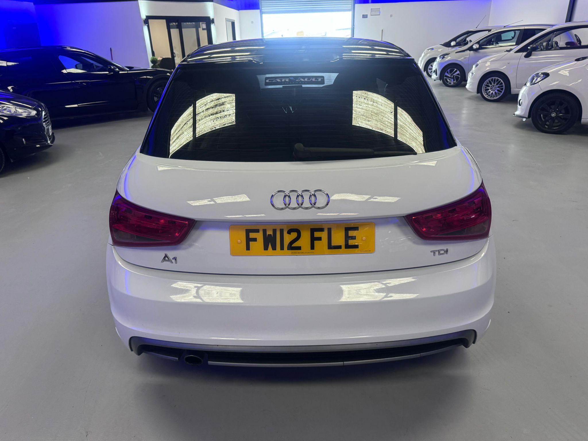 AUDI A1 S – LINE – 1.6 TURBO DIESEL