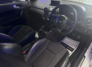 AUDI A1 S – LINE – 1.6 TURBO DIESEL