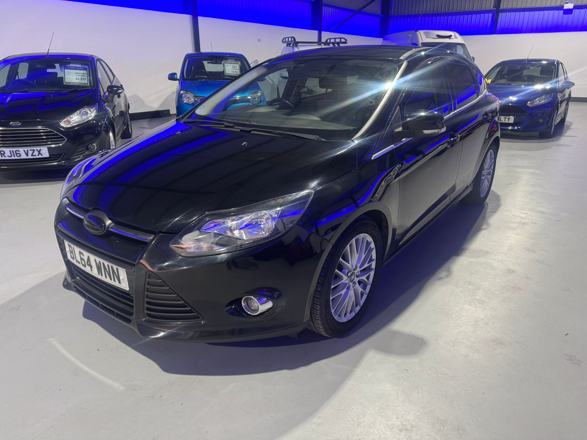 FORD FOCUS ZETEC NAVIGATOR 1.0 PETROL