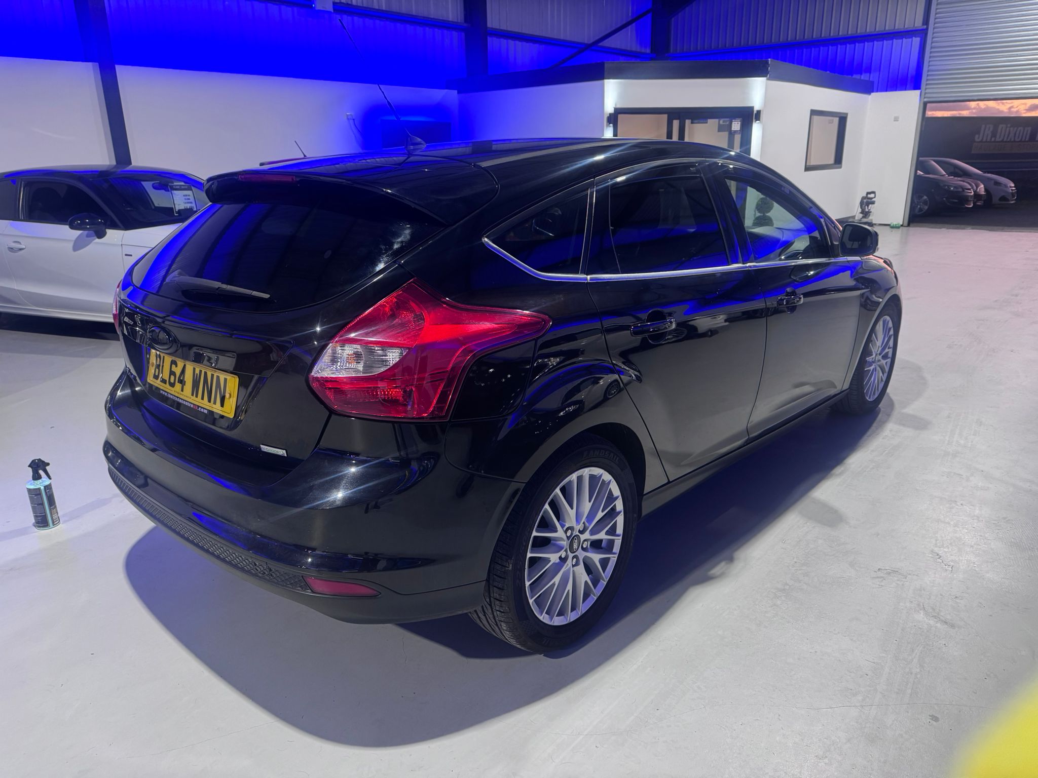 FORD FOCUS ZETEC NAVIGATOR 1.0 PETROL