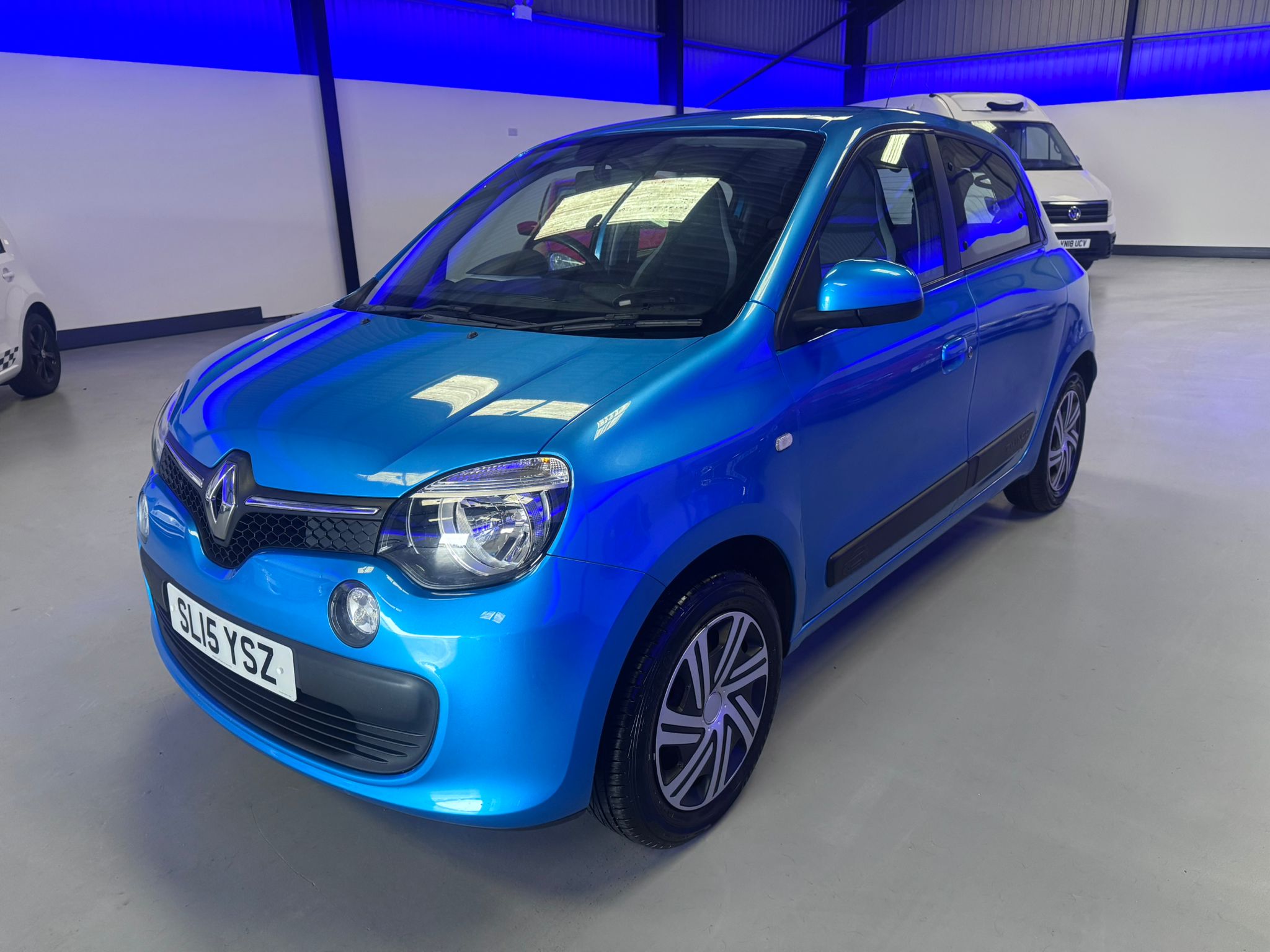 RENAULT TWINGO – 1.0L
