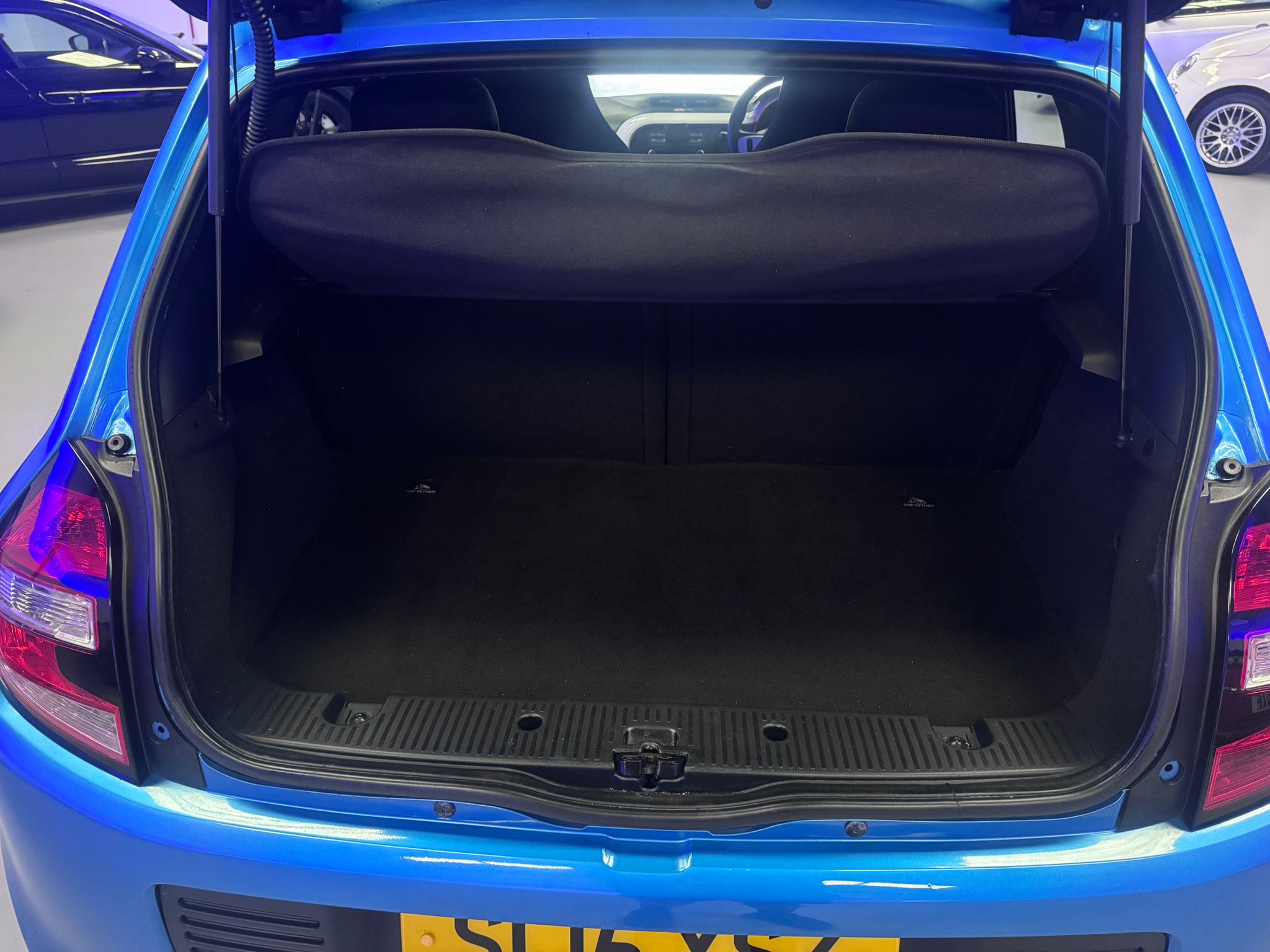 RENAULT TWINGO – 1.0L