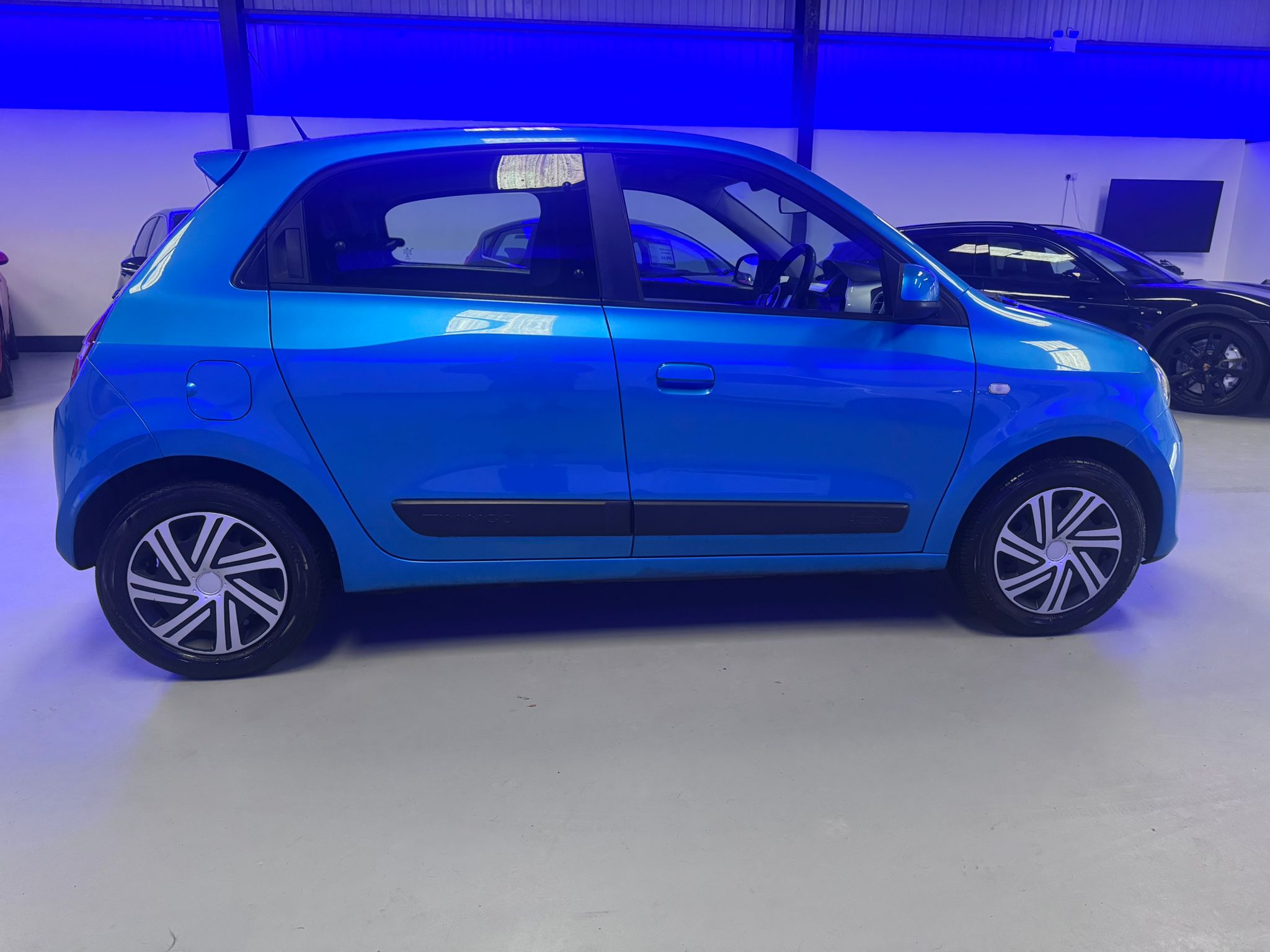 RENAULT TWINGO – 1.0L